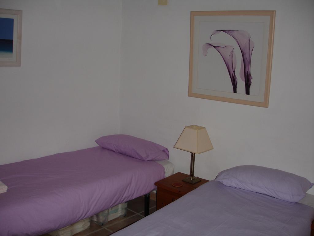 Almond Reef Casa Rural Los Alias Room photo